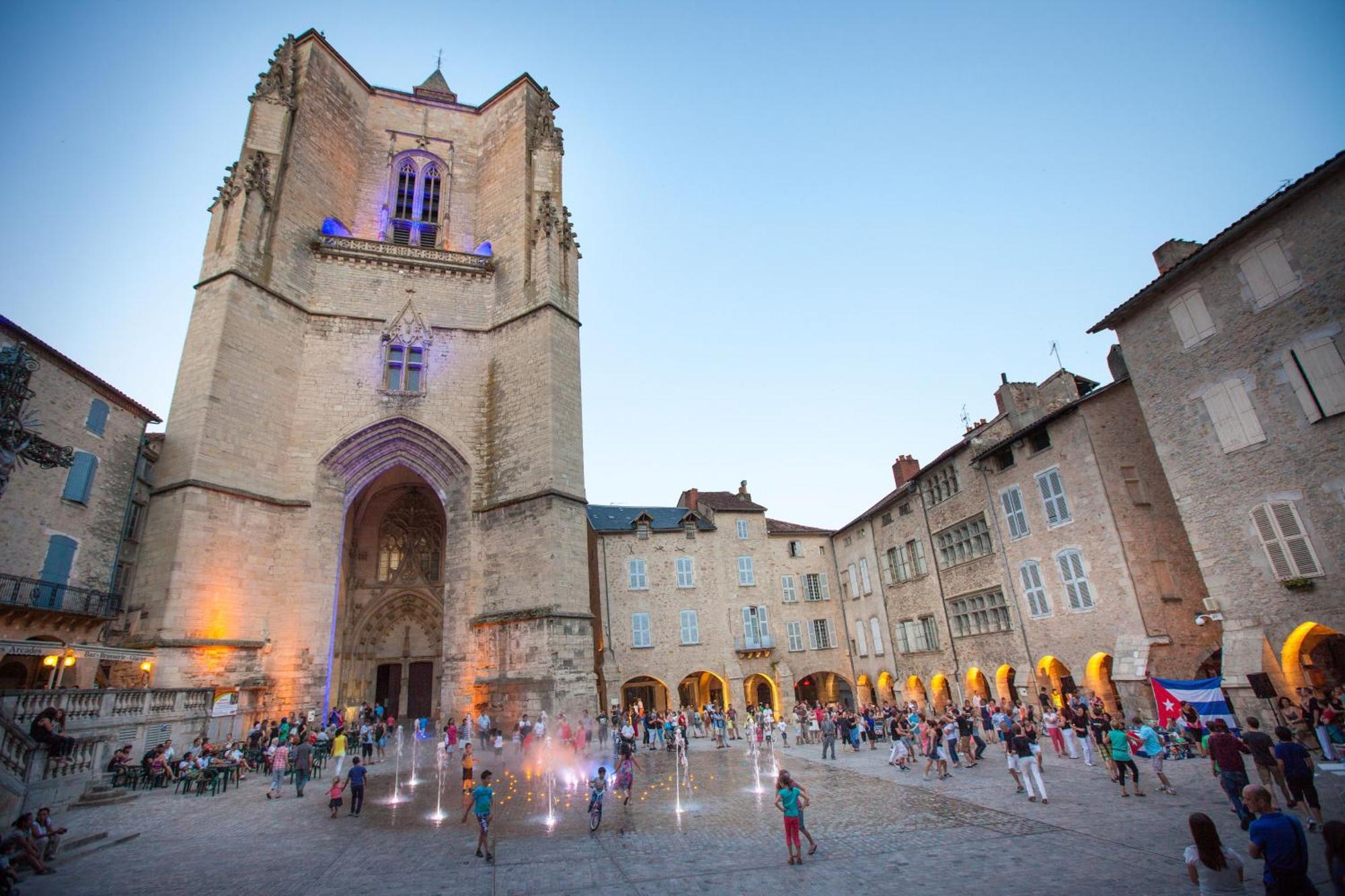 L'Indus 3 Etoiles Wifi, Netflix, Disney, Coeur De Bastide ヴィルフランシュ・ド・ルエルグ エクステリア 写真